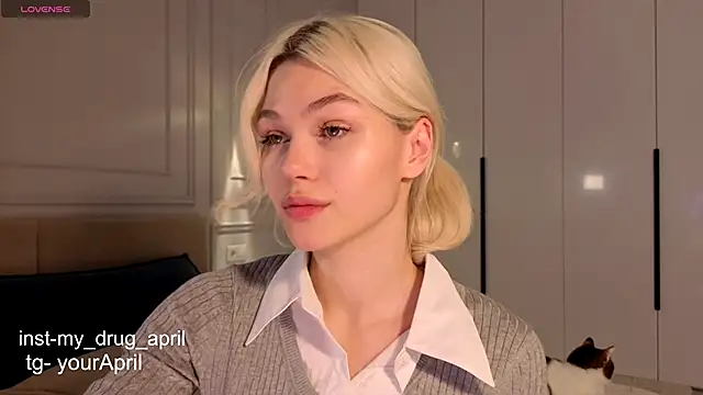 MyApril online show from November 27, 6:11 pm