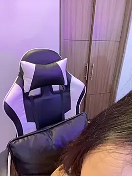 KateDeLatorre online show from November 18, 9:27 pm