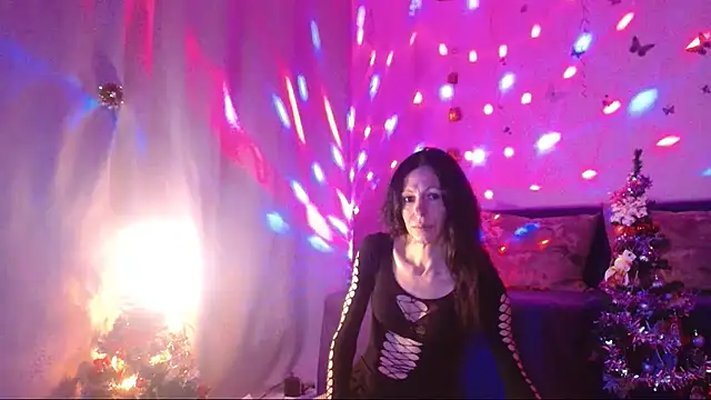 ElysaSun online show from December 5, 7:37 pm