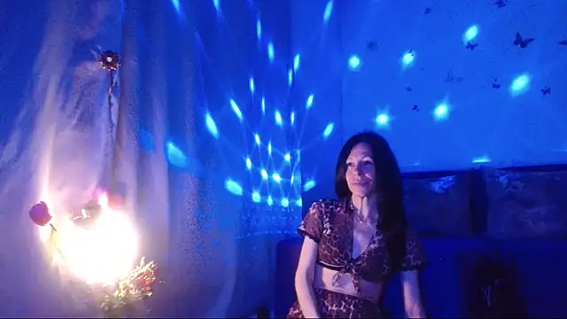 ElysaSun online show from May 2, 10:57 pm
