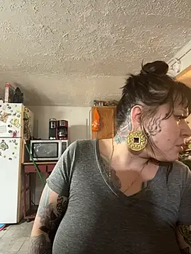 evacheers online show from December 23, 10:30 am