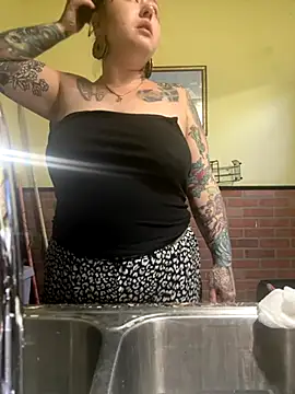 evacheers online show from October 27, 10:37 pm