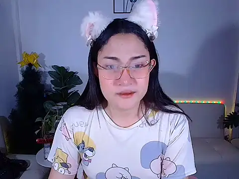plysaithailand online show from July 19, 8:11 pm