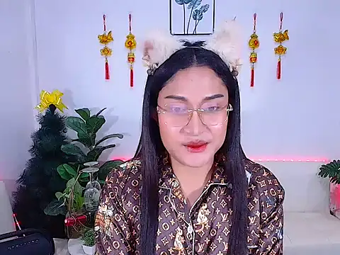 plysaithailand online show from January 8, 12:20 pm