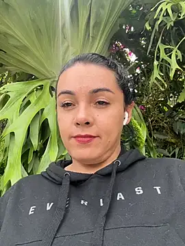 camii 7 online show from February 21, 5:46 pm