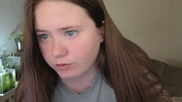 remirann  online show from April 22, 12:13 pm
