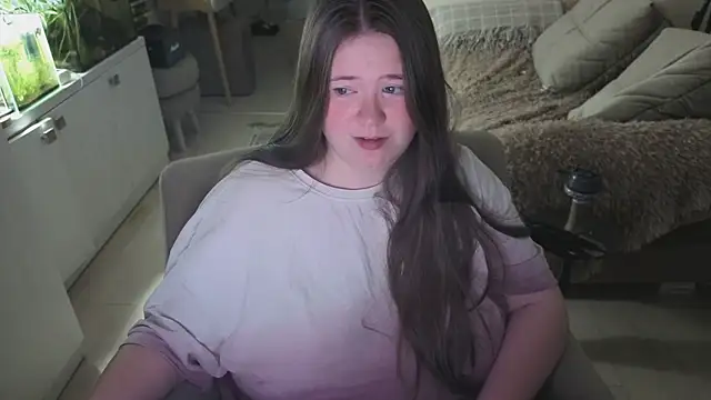 remirann  online show from April 28, 5:39 pm
