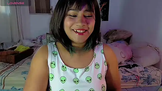 kiarybell   online show from March 7, 12:45 pm