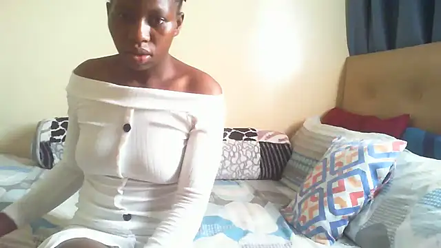 Snapshot of Sweetslender chatting on September 28, 8:41 am Sweetslender online show from September 28, 8:41 am