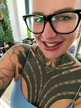 InkedBiitch online show from July 15, 5:34 am