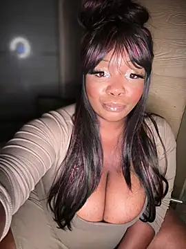 HOTMILFKATIEE online show from July 29, 8:58 am