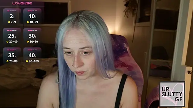 ursluttygf online show from June 11, 2:44 am