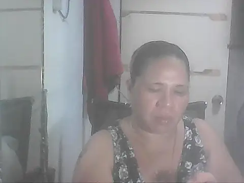 Snapshot of hotwet_mama4uxx chatting on September 17, 7:17 am hotwet mama4uxx online show from September 17, 7:17 am