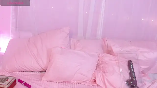 Sweetcristin online show from June 28, 3:57 am