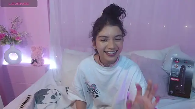 Sweetcristin online show from June 19, 2:27 am