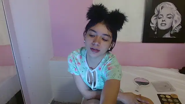 Sweetcristin online show from April 27, 12:30 am