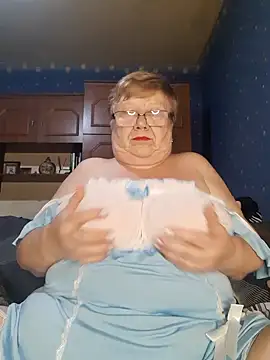 Lena Gaby online show from December 5, 7:04 pm