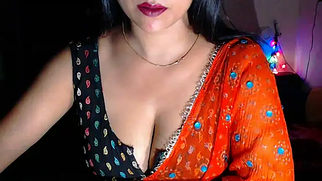Naiaa-mylove online show from April 29, 5:32 am
