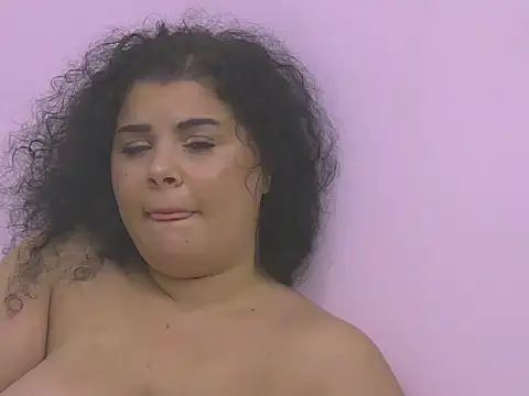 BustyMadison online show from November 15, 9:21 am