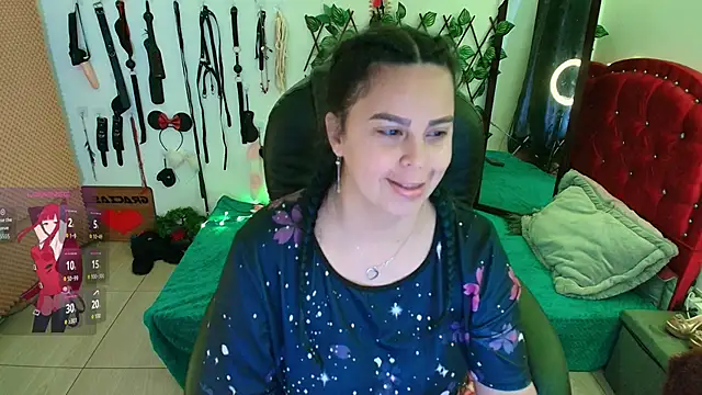 Snapshot of elektra_32 chatting on September 23, 3:37 am elektra 32 online show from September 23, 3:37 am