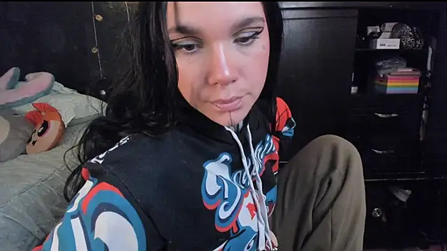 Lilmarieee online show from September 17, 9:13 pm