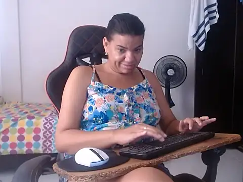 Adriana 0312 online show from July 28, 4:39 pm