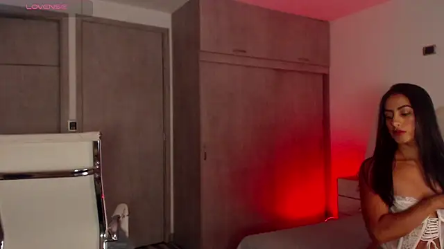 Brown skin11 online show from March 4, 9:32 pm