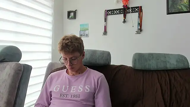 Snapshot of A_sexy_couple__ chatting on September 23, 7:01 pm A sexy couple   online show from September 23, 7:01 pm