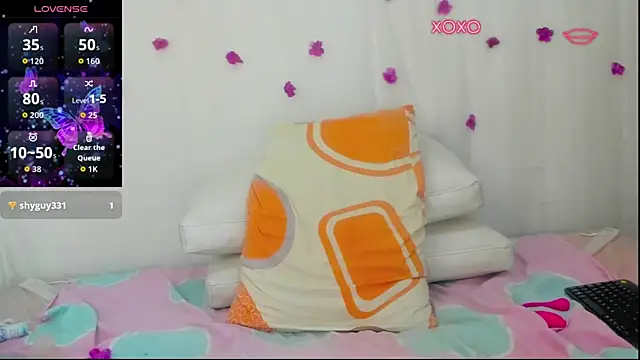 Snapshot of moana_taylor chatting on October 19, 1:57 pm moana taylor online show from October 19, 1:57 pm