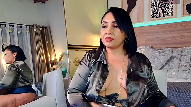 Madissononee online show from June 14, 1:25 am