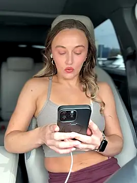 lunagirl13 online show from September 19, 5:23 pm