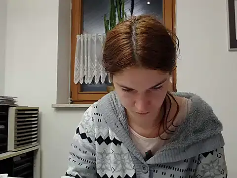 Mercedeswoman8 online show from January 18, 6:04 pm