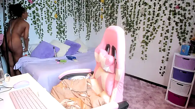 violeta milleer online show from November 13, 5:01 pm