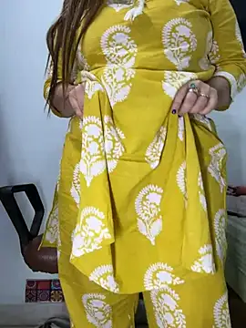 Preet Kaur 69 online show from May 27, 10:01 am
