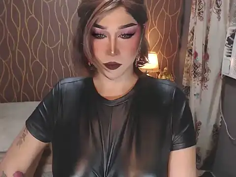 Transdomts4u online show from February 24, 8:40 pm