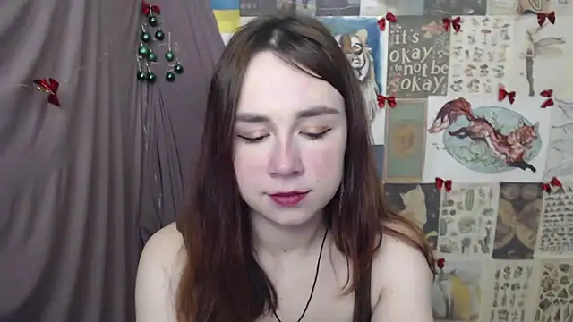 VeryVeryVeryShy  online show from January 14, 7:02 am