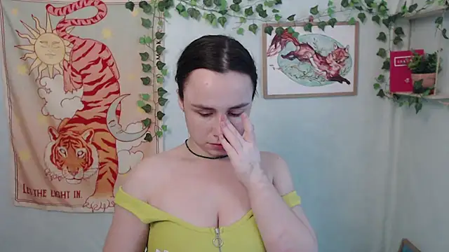 VeryVeryVeryShy  online show from July 16, 10:42 am