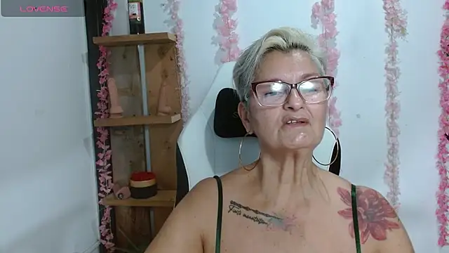 bety-cum2 online show from July 26, 12:51 am