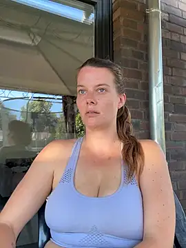 newMichelle online show from July 14, 11:15 am
