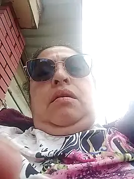 Keyla01  online show from April 28, 6:34 pm