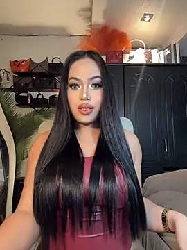 BigDominaMia online show from December 17, 11:36 am