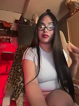 BigDominaMia online show from June 10, 4:05 pm