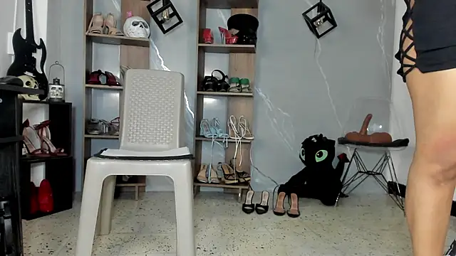 MirandaHaguen online show from July 28, 8:52 pm