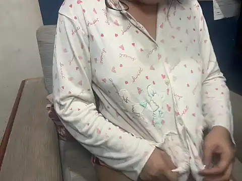 asian-doll online show from November 25, 8:20 pm