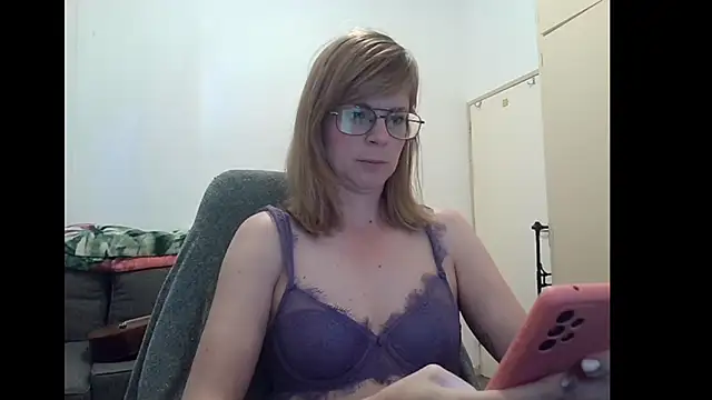 SavannaGirly online show from November 11, 7:38 am