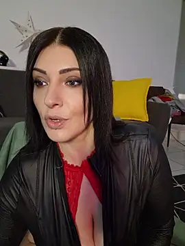 AryaSummersReal online show from June 7, 8:21 am