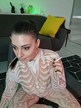 AryaSummersReal online show from June 14, 8:04 am