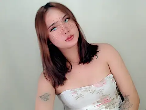 Snapshot of Carolicious chatting on September 13, 5:32 pm Carolicious online show from September 13, 5:32 pm