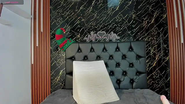 Tamara-evans online show from December 5, 7:04 pm