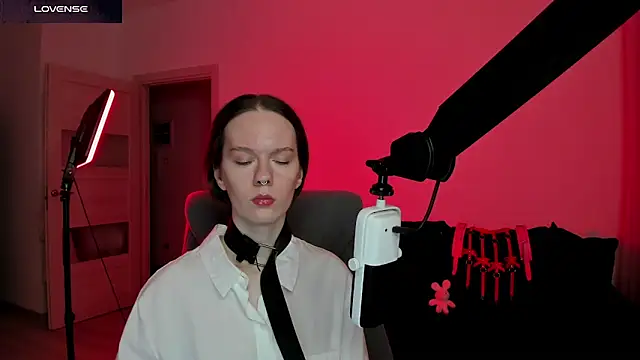 SharkyBaby online show from March 10, 5:06 pm